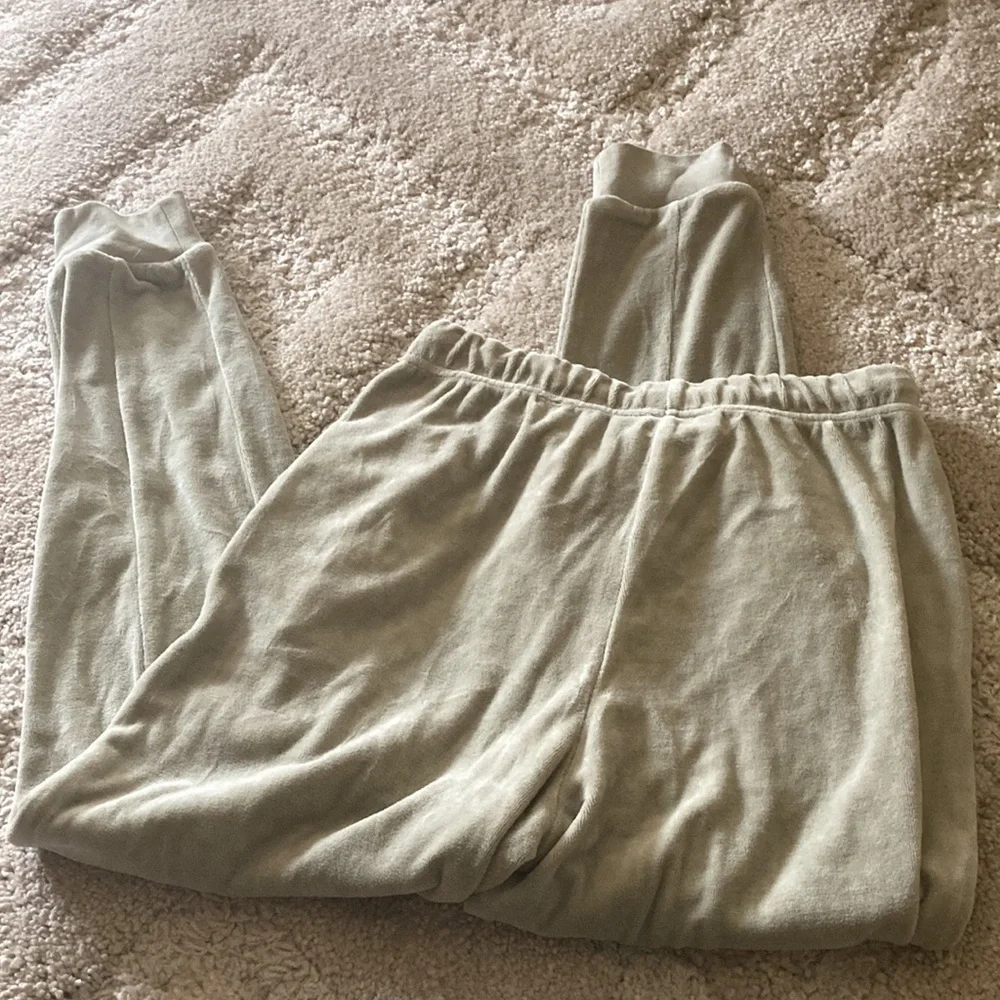 Essentials joggers - Picture 4 of 7